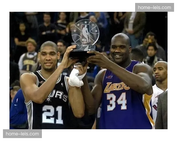 邓肯低位背打节奏沉稳 内线基石拖垮对手的控场哲学